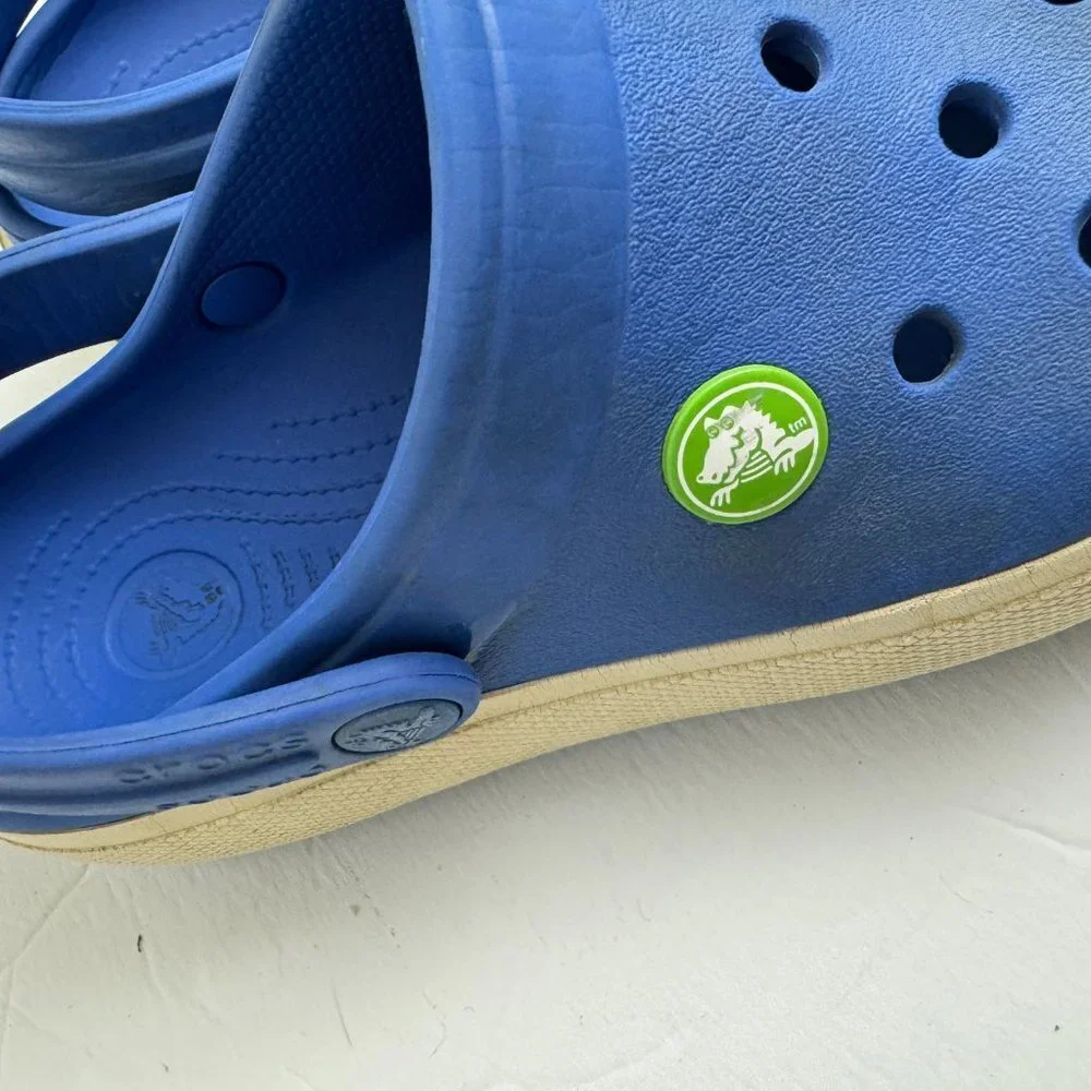 CROCS Blue  Boy's sandals  flip flop Size J 1